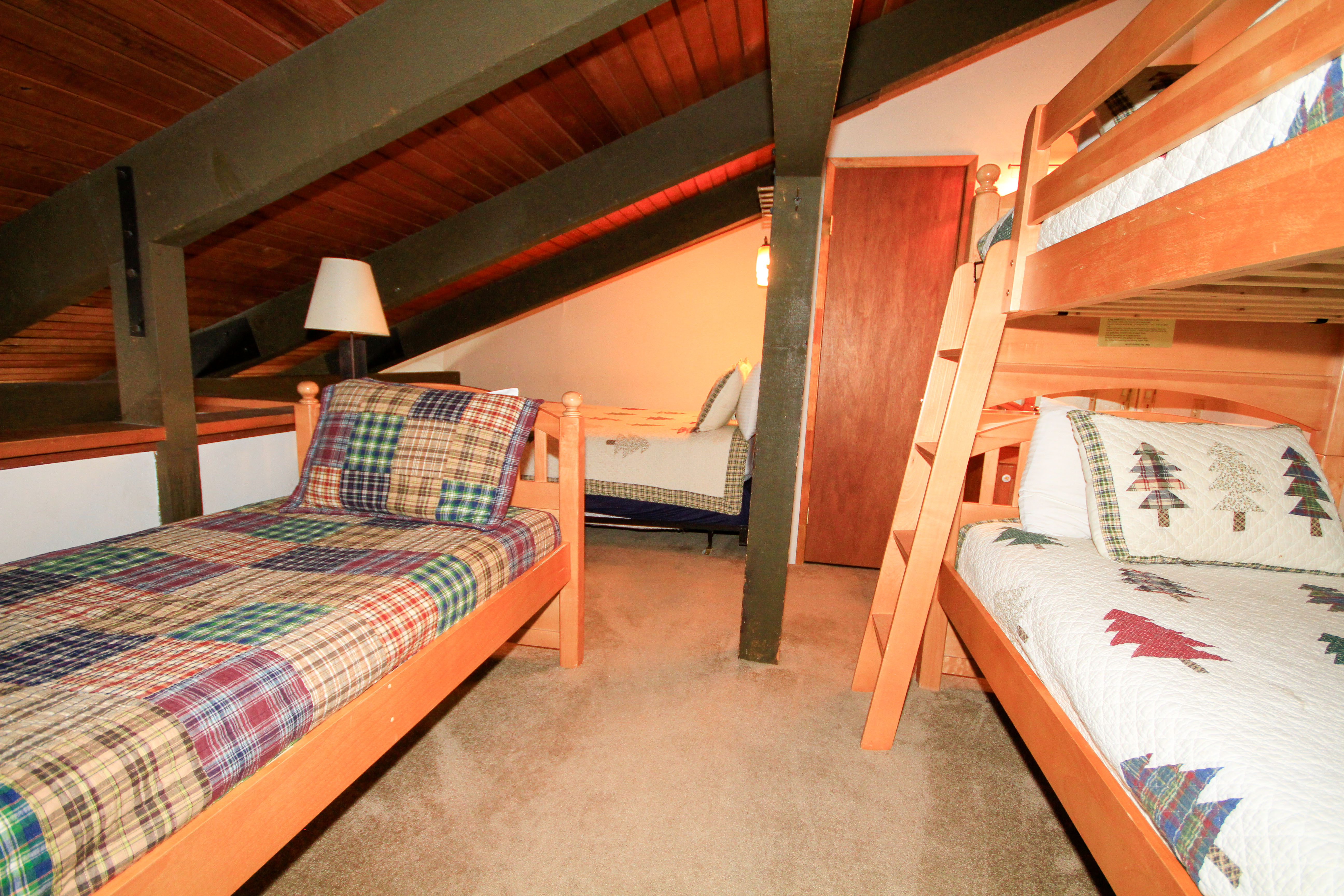 discovery 4 unit 152 mammoth lake condo rentals