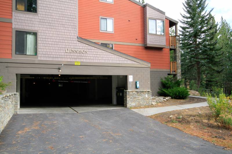 The Summit Condominiums near Eagle Lodge in Mammoth Lakes