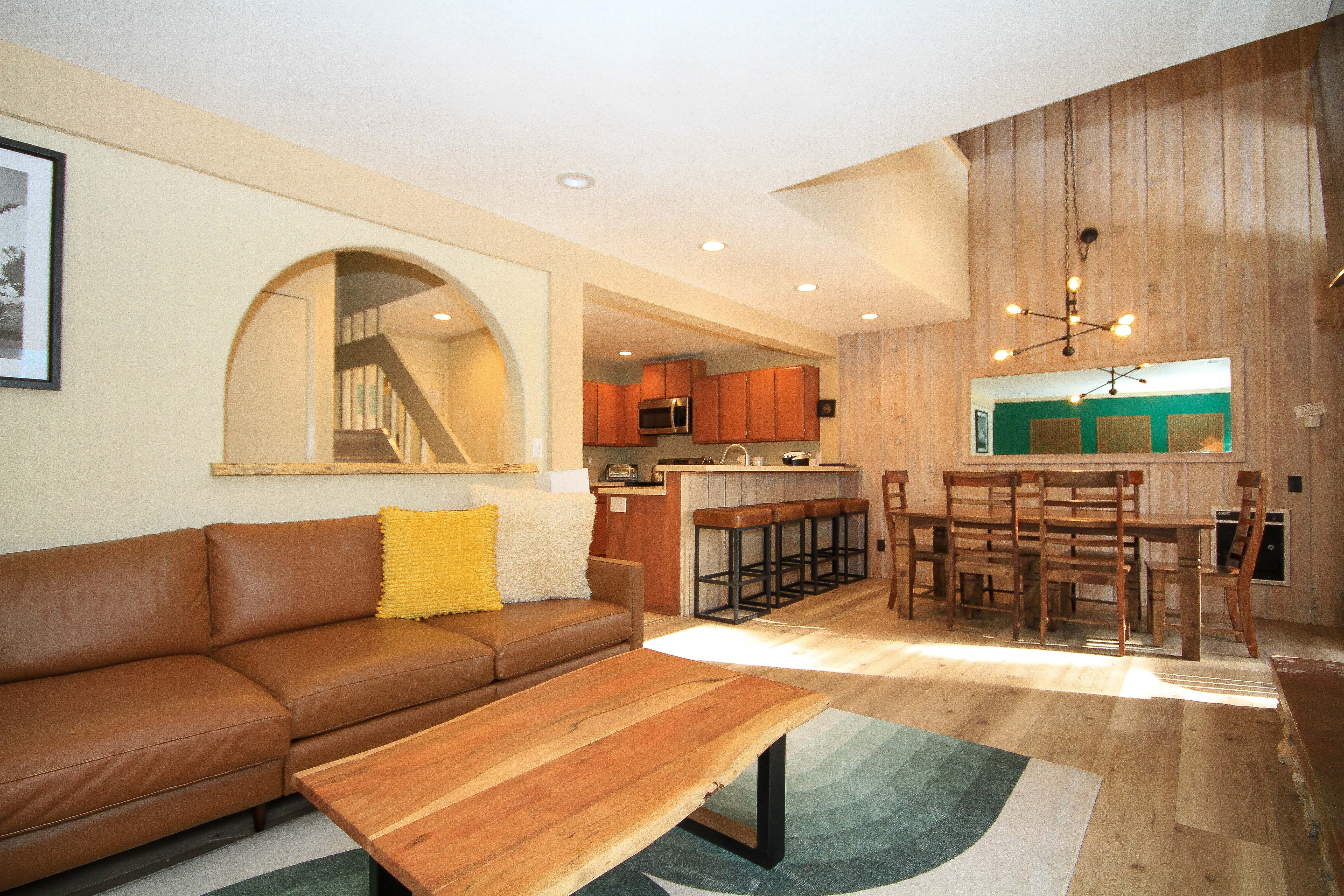 Mammoth Ski & Racquet Club 86