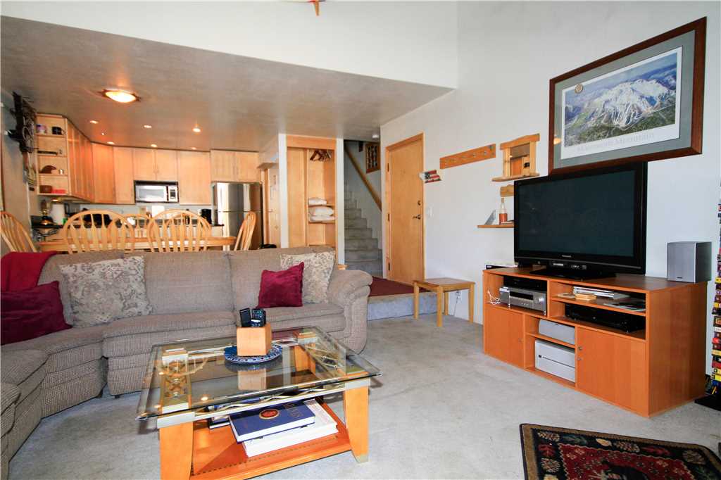 Mammoth Mountain 2 bed rental at Courchevel