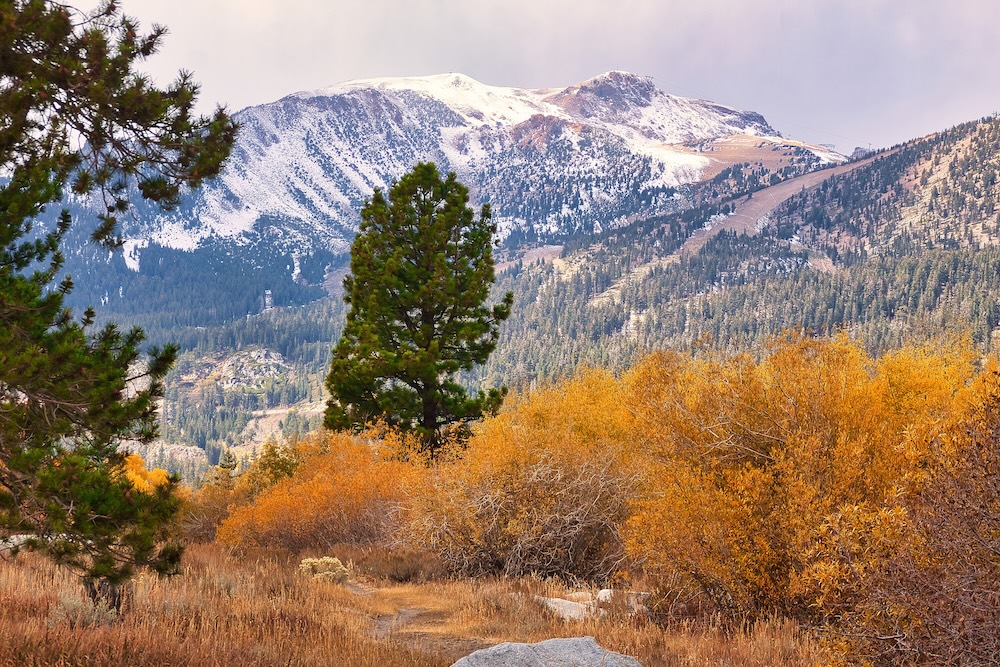 hiking at Mammoth California in the fall